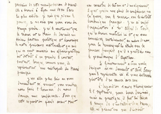 Dossier au nom du maréchal Hubert Lyautey.