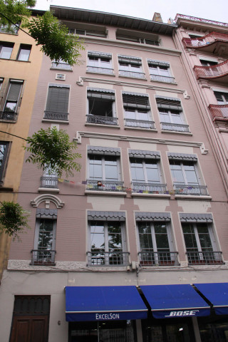 6 Quai Romain-Rolland, façade.