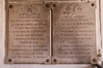 Plaque en mémoire du 8 septembre 1643 et plaque en mémoire de la fondation de la chapelle.