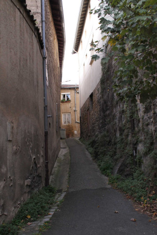Rue Gilgain depuis le quai Raoul-Carrié.