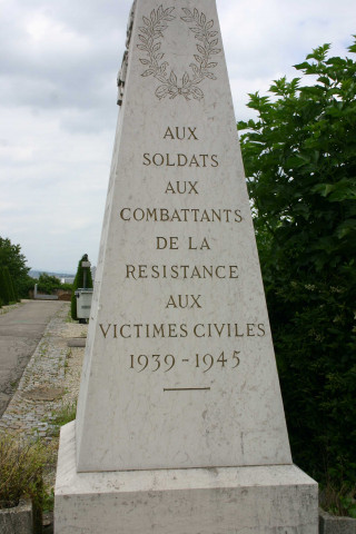 Monument aux morts.