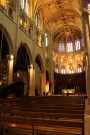 Eglise Saint-Nizier, intérieur, statue de Coustou, la nef, le chœur, plaques commémoratives, vœu de Juin 1940, retable, vierge de Coysevox.