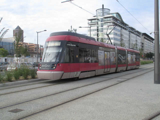 Navette Rhône Express, ligne Lyon-Satolas.