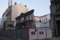 Au numéro 43, travaux.
