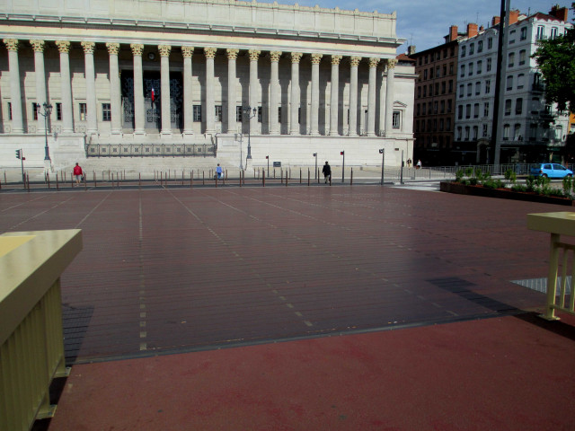 Palais de Justice, vers Passerelle.
