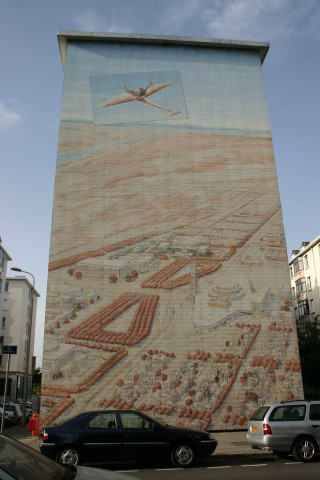 Rue Joseph-Chapelle, fresques murales du musée urbain Tony-Garnier, n°5 et 6.