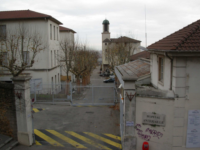 Entrée de l'Hôpital de l'Antiquaille.