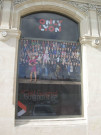 Pavillon du Syndicat d'initiative coté Saône, vitrine avec Guignol.