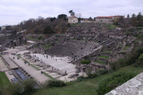 Théâtres Romains depuis le musée gallo-romain.