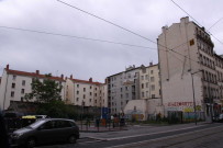 48 rue de Marseille, entrée du parking de Lidl.