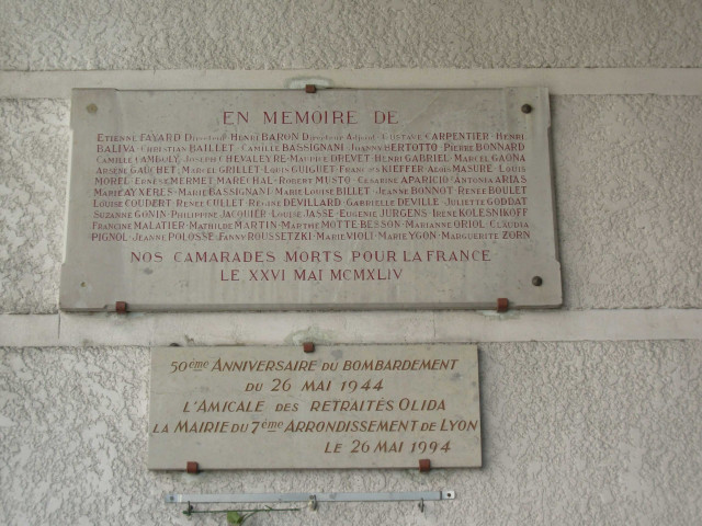 97-99 rue de Gerland, plaque commémorative.