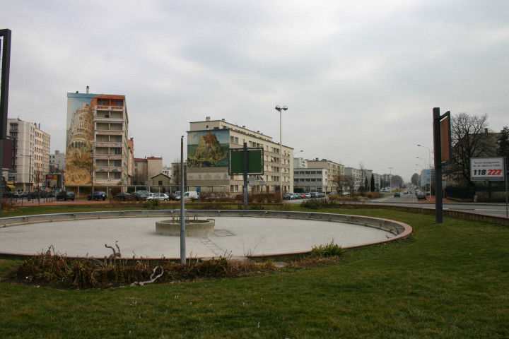 Place Mendès-France.