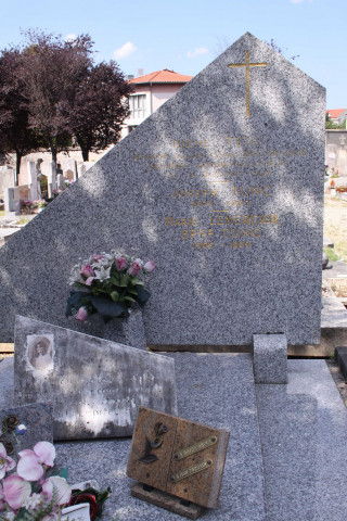 Tombe de Tunc Iréne.