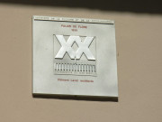 10 boulevard Jules-Favre, palais de Flore, plaque label Patrimoine du XXe siècle.