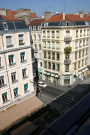 Angle de la rue de la République et de la rue Grenette, vue prise depuis le sommet du magasin Monoprix Cordeliers.