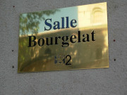 10 rue Bourgelat, plaque de la salle municipale Bourgelat.