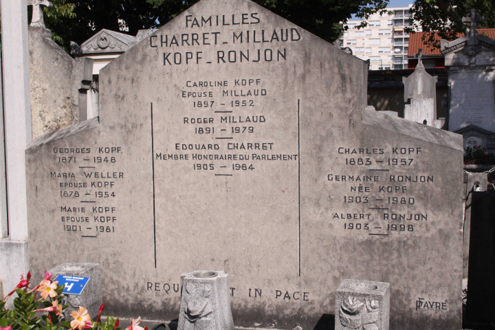 Tombe Charret.