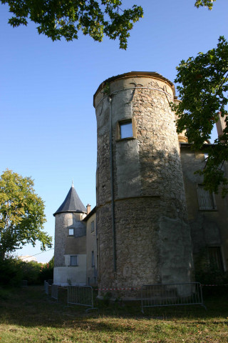 Vues générales du château.