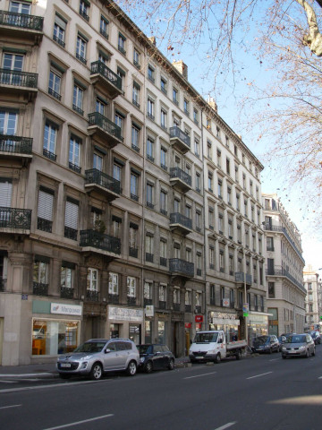 Angle du quai Jules-Courmont et de la rue Ferrandière.