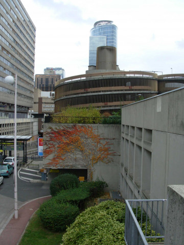 Vue sur le centre commercial de la Part-Dieu, et la tour Oxygène.