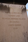 Statue de Clement Livet, dédicace.
