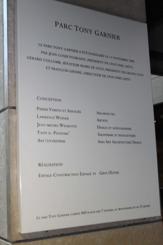 Lyon Parc-Auto Tony-Garnier, plaque inauguration.