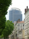 Vue de la tour Oxygène prise depuis le boulevard des Brotteaux.