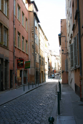 Rue Saint-Georges, extrêmité sud.