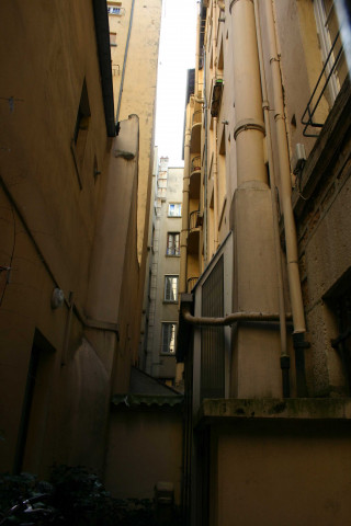 7 rue des Capucins, cour intérieure.