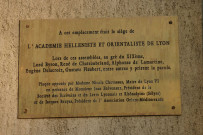 67 avenue Maréchal-Foch, vers 5 cours Franklin-Roosevelt, plaque mentionnant l'emplacement du siège de l'académie helléniste et orientaliste de Lyon.