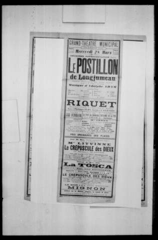 Postillon de Longjumeau (Le) : opéra-comique en trois actes. Compositeur : Adolphe Adam. Auteur : De Leuven et Brunswick.