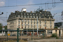 Hôtel-Terminus ou Château-Perrache, extérieur et intérieur.