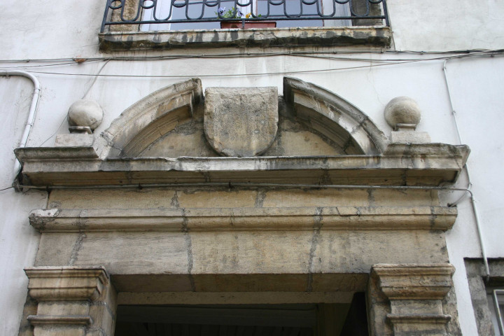 41 rue des Farges.