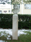 Square Ferrié, stelle Pierre Dupont de J Mathelin.