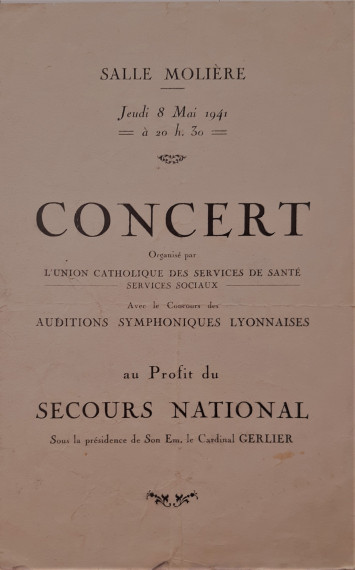 Françoise de la Fayolle de Mars née Vincent (1900-1987), belle-sœur de Marcel Perreyon, décoratrice et cantatrice : programme de concert Salle Molière, Lyon, 8 mai 1941 - 374II/9.