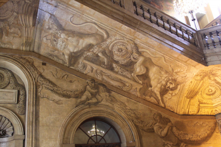Hôtel-de-Ville, grand escalier d'honneur décoré par Blanchet.