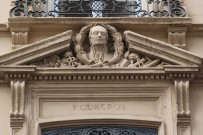 7 place d'Helvétie et rue Malesherbes, détail sur la façade, Fourcroy.