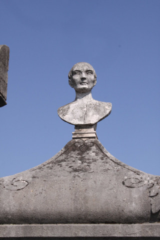 Tombe de C.N Seringe.