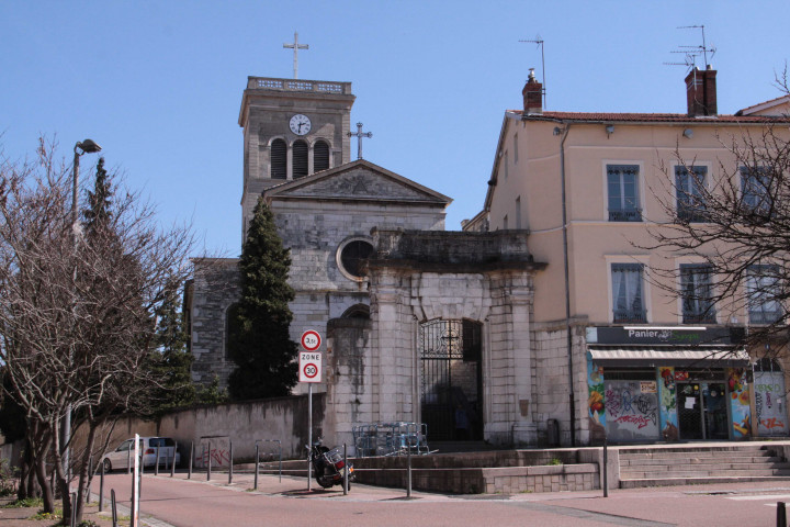 Vue sur l'église.