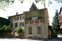 48 quai Paul-Sédaillan.