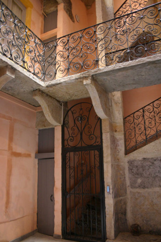 12 rue Fernand-Rey, cour intérieure.
