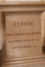 Socle de la statue de l'Empereur Claude.