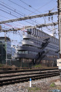 Vers Fort Montluc ligne SNCF, immeuble Le Triangle.