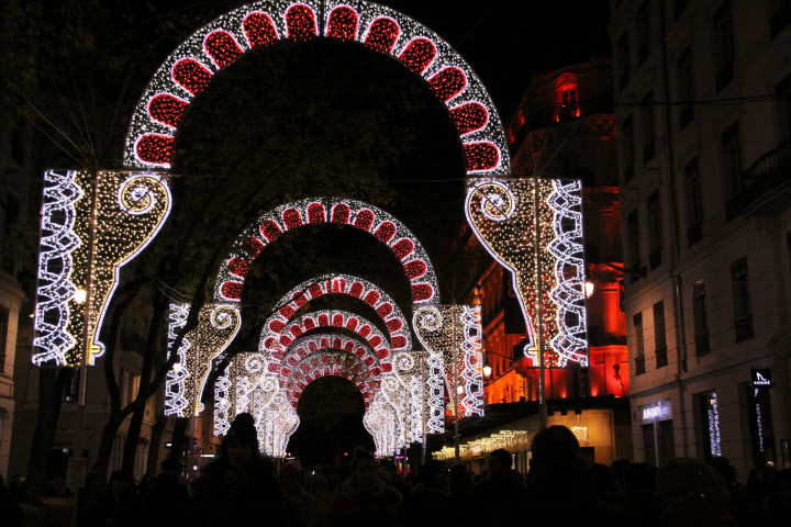 Rue de la République, arches lumineuses.