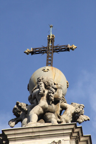 Grand-Dôme, plaque de souscripteurs, sommet et croix.