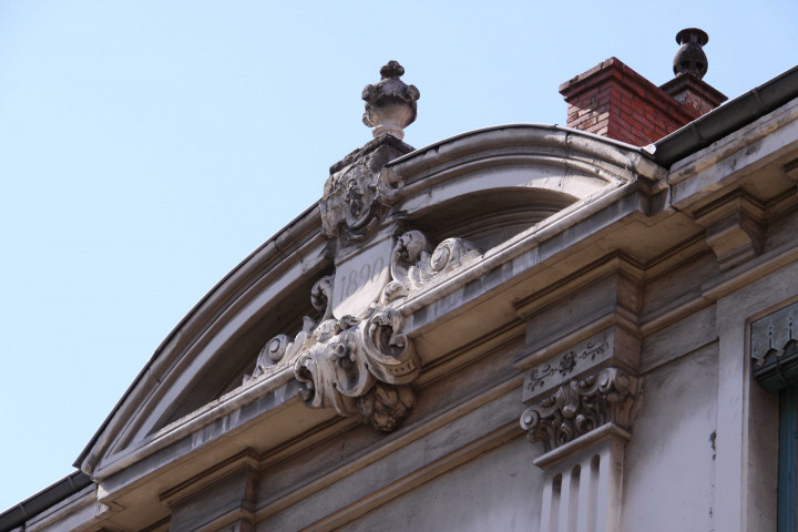 30 rue Jean-Baptiste-Say, ornementation façade.