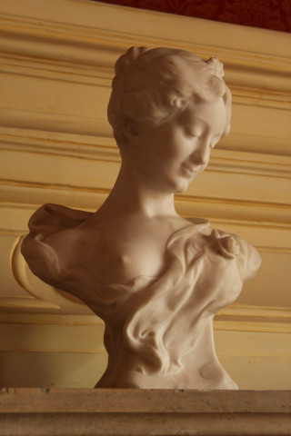 Buste de Marianne de la salle des mariages.