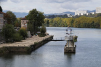 Ecluse vers l'Ile Barbe.
