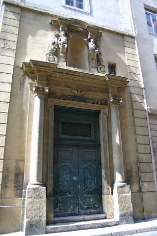 10 rue François-Dauphin.