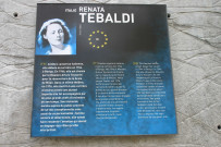 Berges du Rhône, plaque biographique de Renata Tebaldi, au sud du pont de Lattre-de-Tassigny.